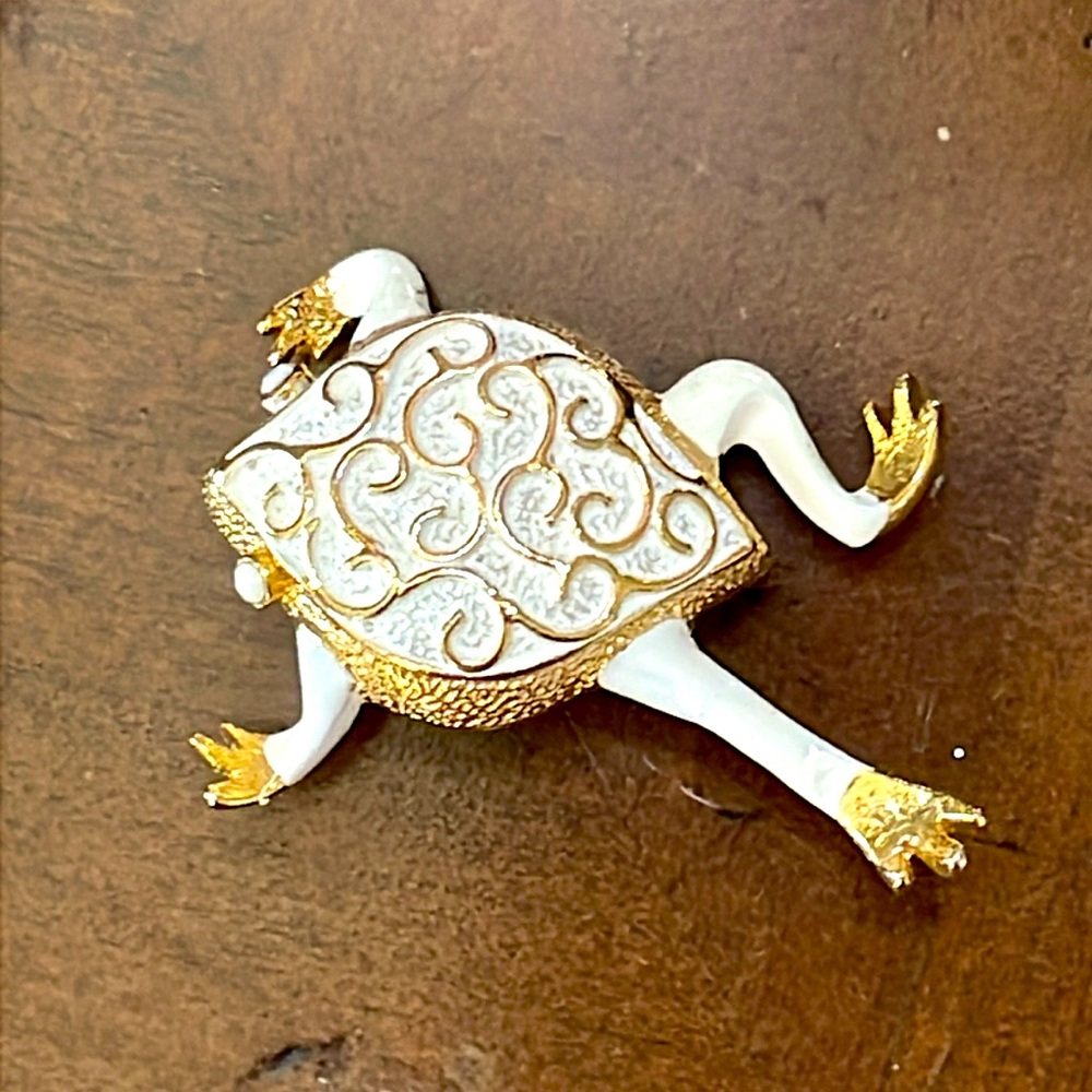 J J Frog Brooch